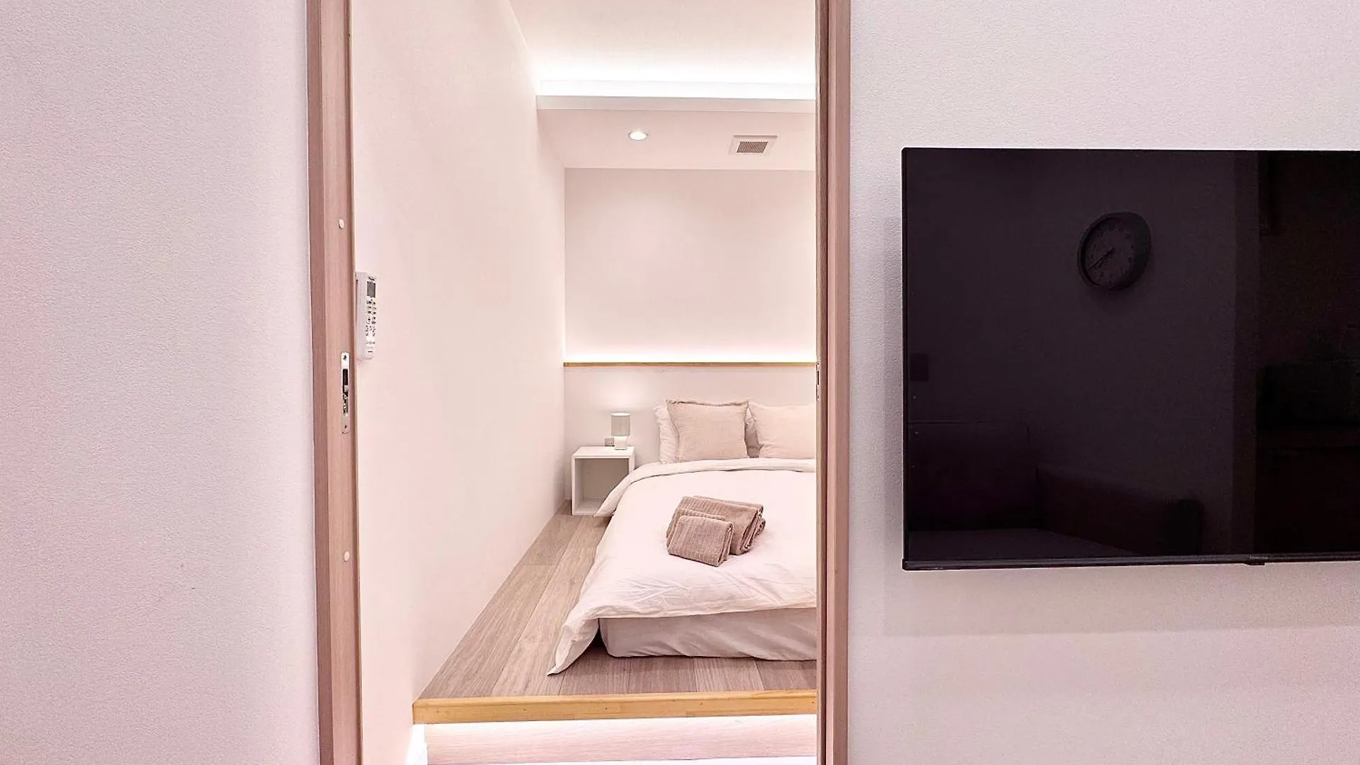 טוקיו Point Iriya Aparthotel 0*,  יפן